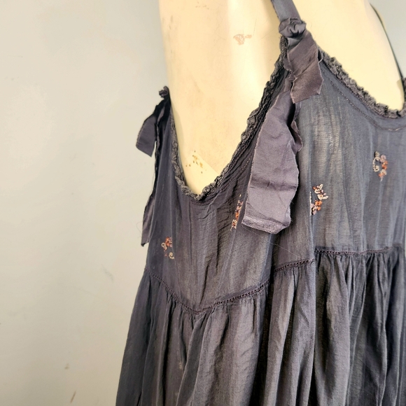 Magnolia Pearl Embroidered Slip Dress - Picture 7 of 16